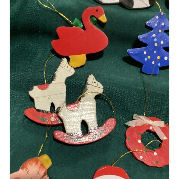 Vintage Christmas 20 Flat Wooden Hand Painted Ornament Lot Santa Snowmen Bears - Picture 8 of 16